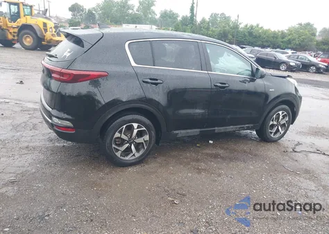 2022 Kia Sportage Lx z USA, uszkodzony, nr VIN KNDPMCAC3N7993473